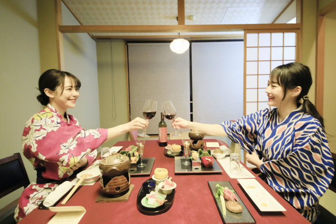 山梨ワインで乾杯　糸柳の料理